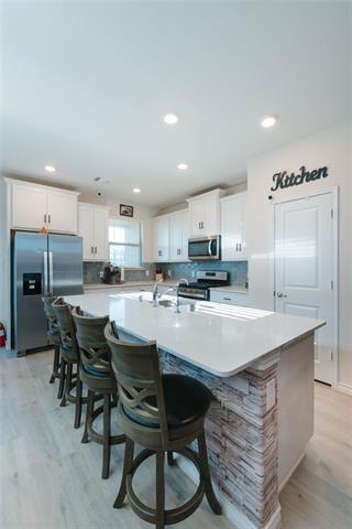 Building Photo - 2028 Deya Dr