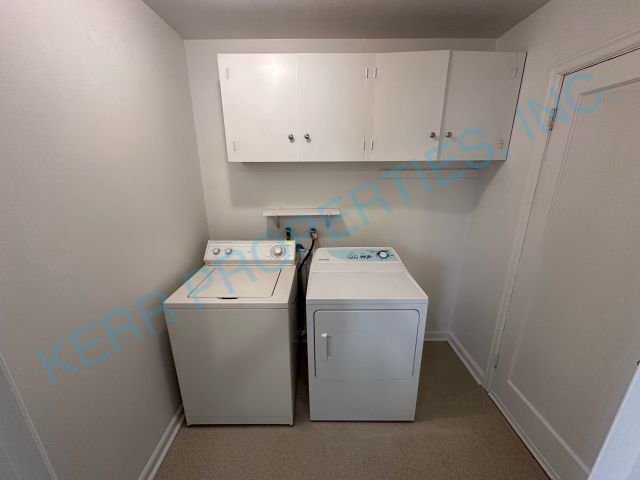 Building Photo - Charming 2-Bed Bungalow Retreat in Heart of Portland – Cozy 850 Sq Ft Space Awaits!