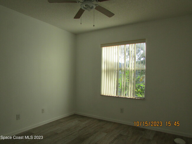 Building Photo - 4192 Collinwood Dr