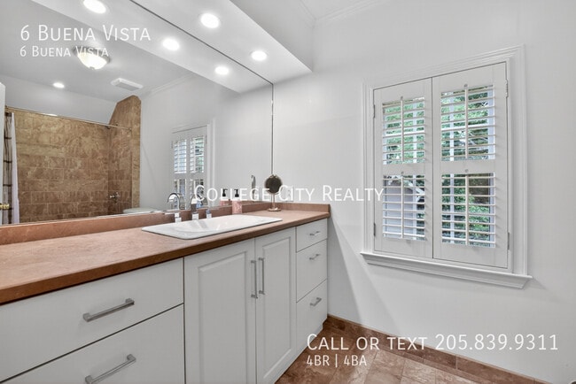 Building Photo - 6 Buena Vista