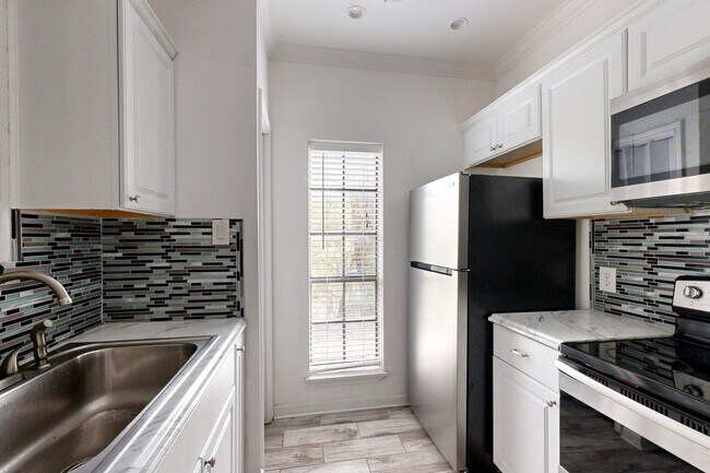 Building Photo - Corner of Comfort: Elevate Your Lifestyle ...