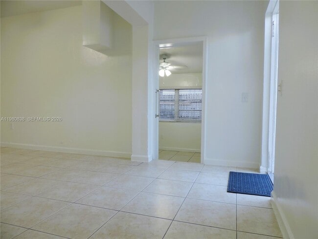 Building Photo - 3134 SW 25th Ter