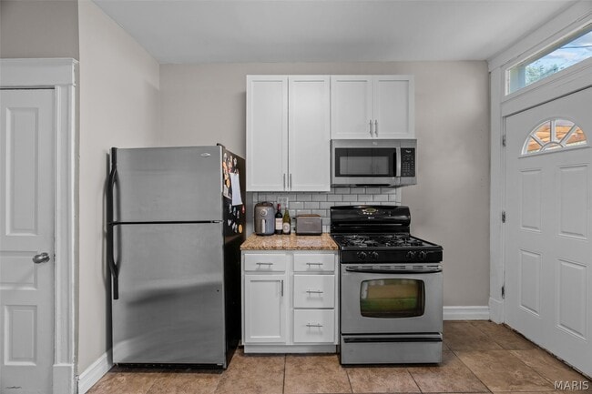 Building Photo - 4147 Beethoven Ave