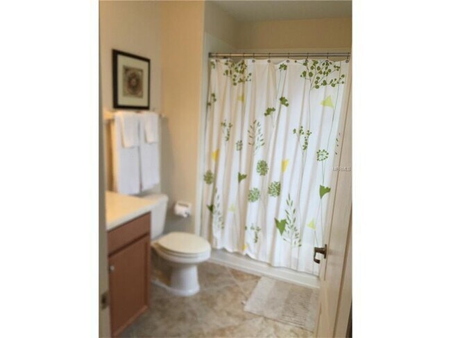 Building Photo - GORGEOUS SINGLE FAMILY HOME, PROFESSIONALLY DECORATED, FULLY FURNISHED