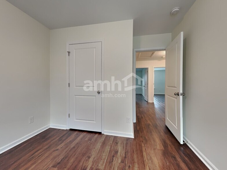 Building Photo - 7 Gardenia Dr