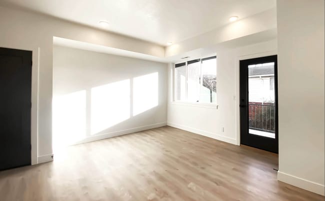 Building Photo - 2061 S Main St