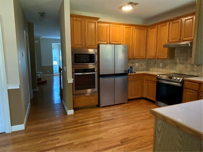 Building Photo - 165 Kiveton Park Dr