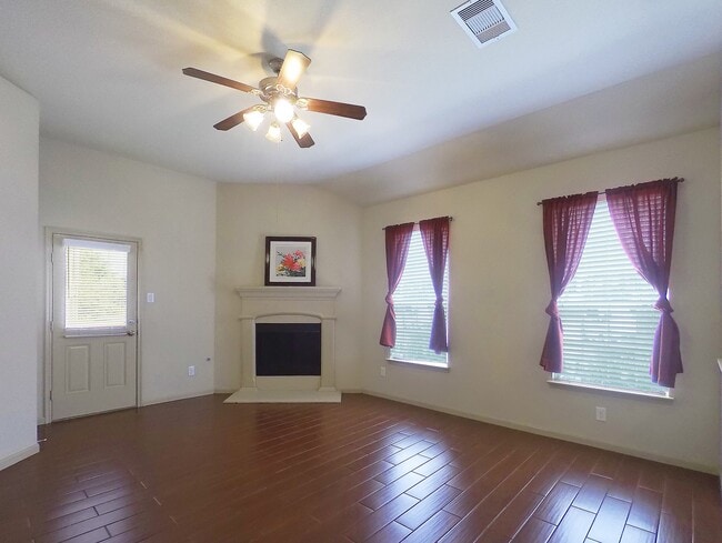 Building Photo - 24510 Avellino Ct
