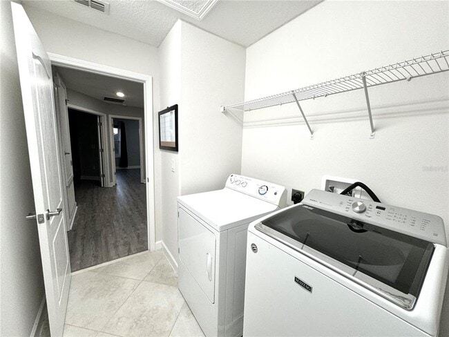 Building Photo - 11523 Peru Springs Pl