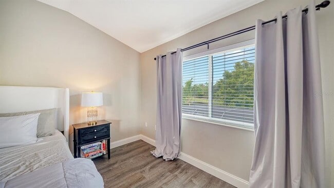 Building Photo - 6122 Blue Runner Ct