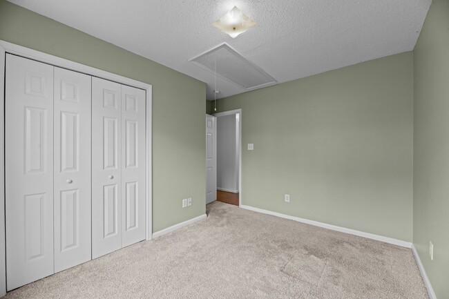 Building Photo - 123 Jerrett Ln