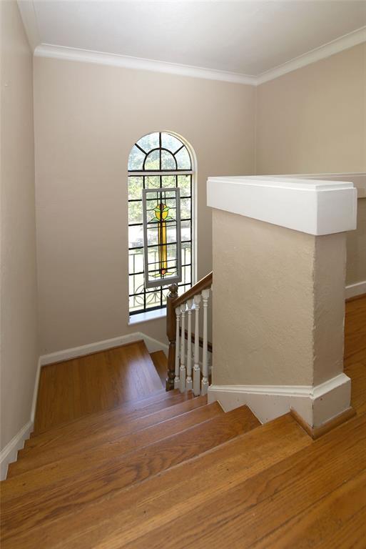 Building Photo - 2301 Sunset Blvd