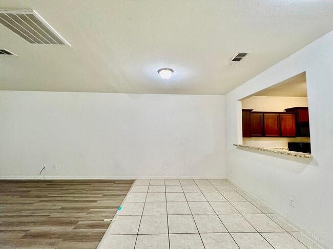 Building Photo - 6233 White Jade Dr