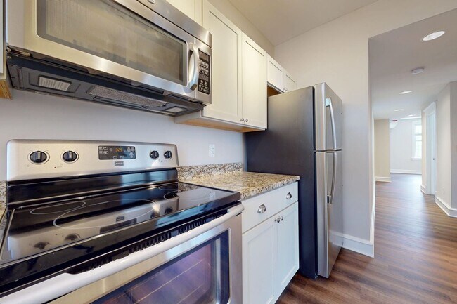 Interior Photo - Argyle