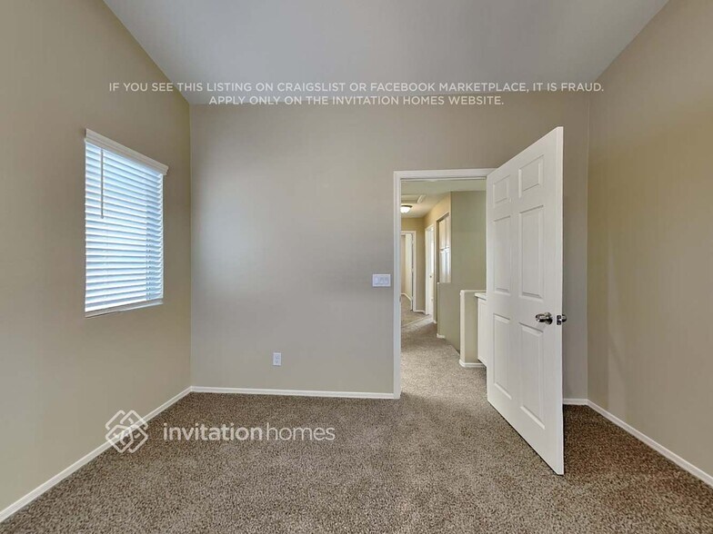 Building Photo - 6752 W Linda Ln