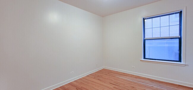 Building Photo - 832 Seward St