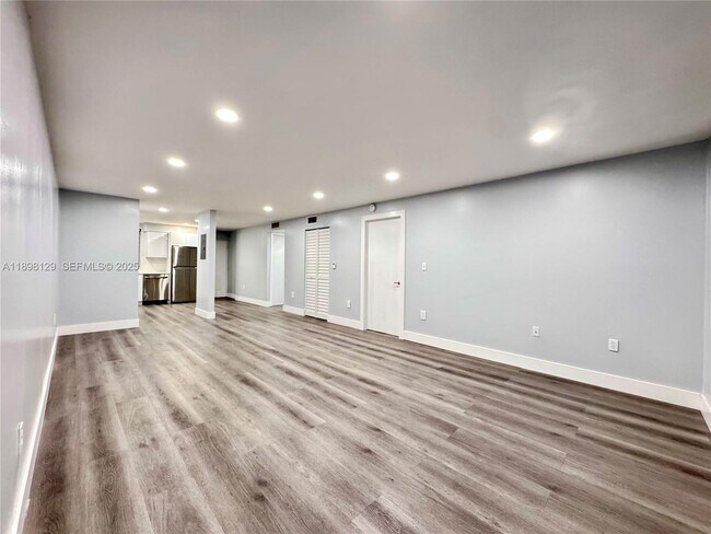 Building Photo - 6175 NW 186th St