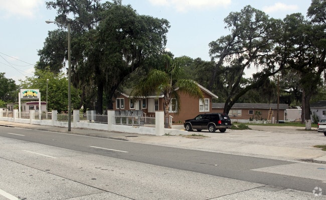 Primary Photo - Easy Living Mobile Home Park