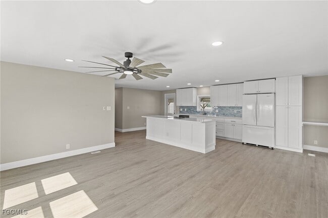 Building Photo - 57 San Remo Cir