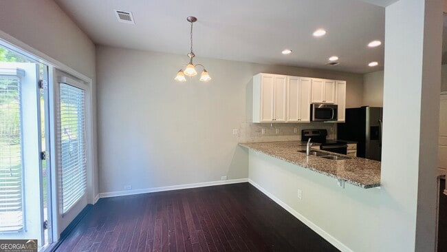 Building Photo - 256 Highland Pointe Cir E