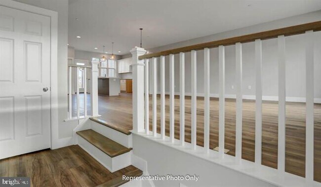 Building Photo - 403 Estate Dr