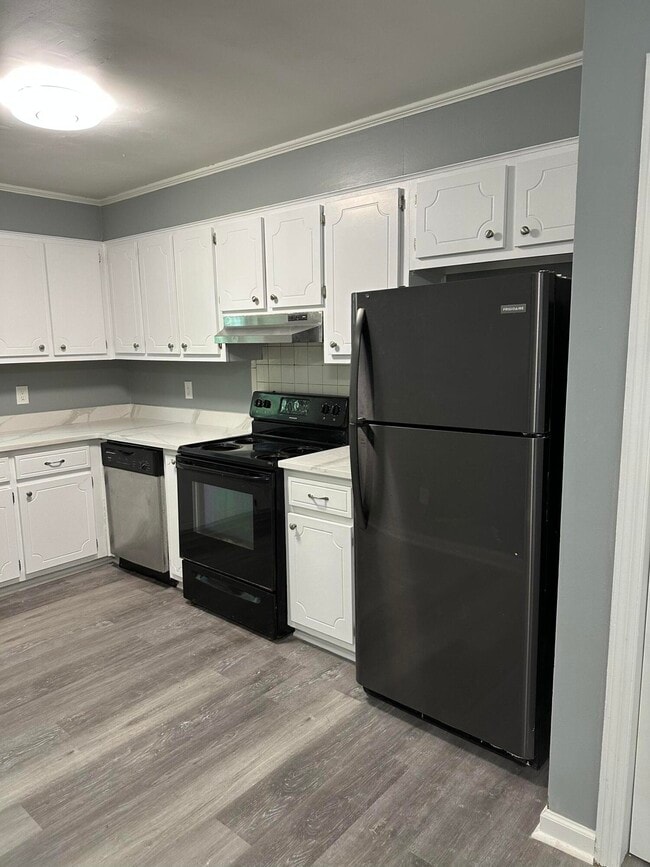 Building Photo - 4312 Wild Rose Dr