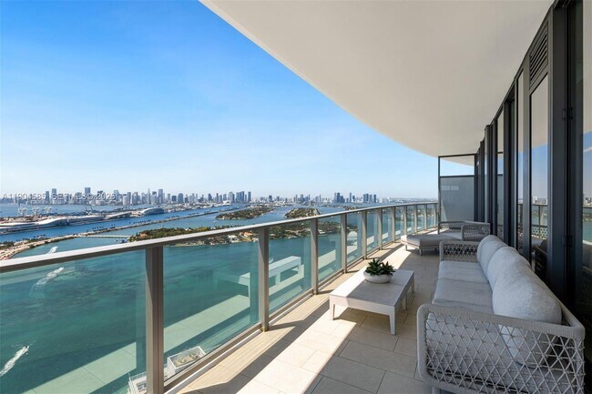 Building Photo - 500 Alton Rd