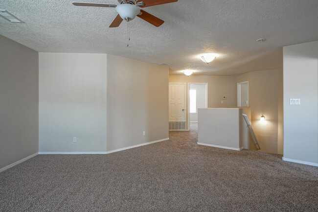 Building Photo - 6451 Shiprock Ct NE