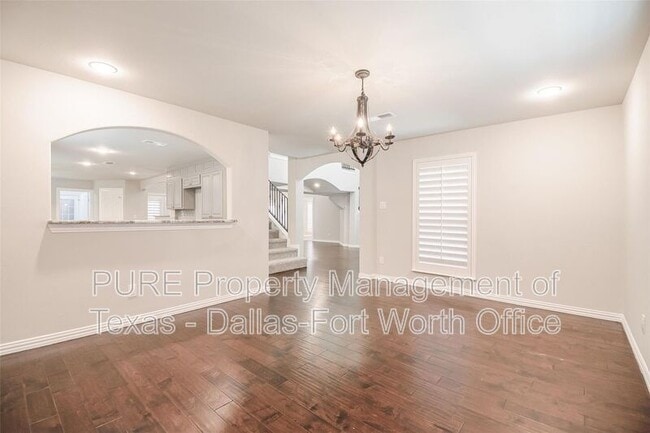 Building Photo - 3313 Country Club Rd