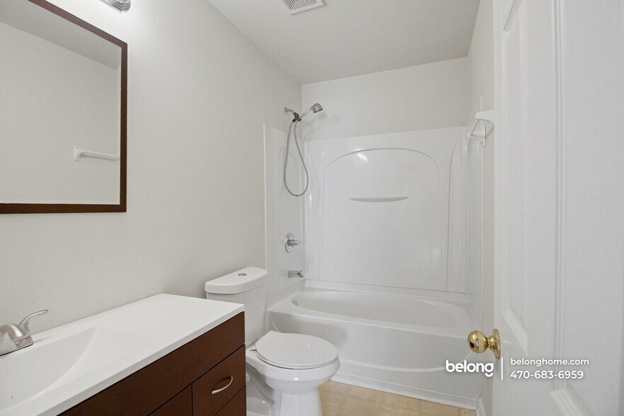 Building Photo - 3701 Utoy Dr SW