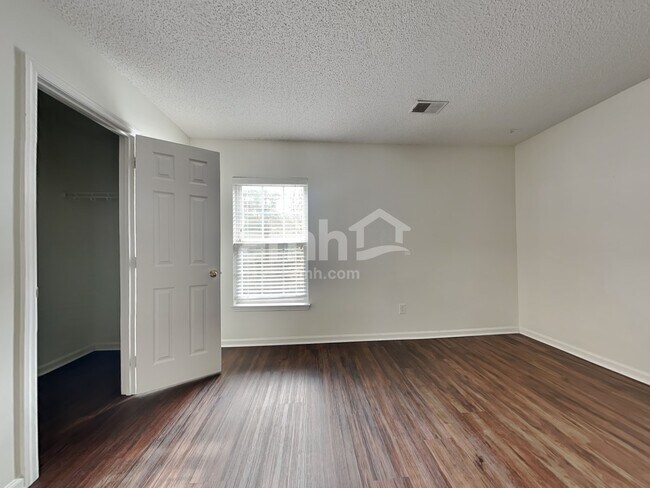 Building Photo - 132 Wildberry Ln