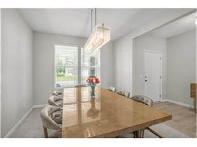 Building Photo - 21979 Lower Mill Ave