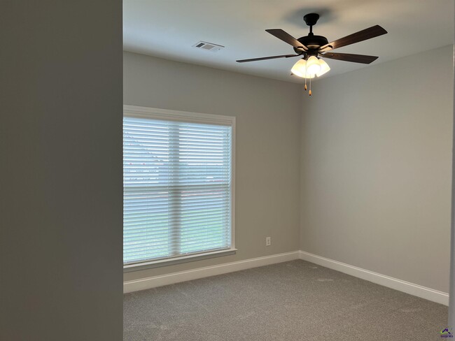 Building Photo - 306 Falls Drive