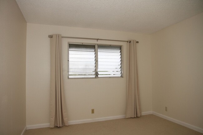 Building Photo - Waiau Garden Court 2-bedroom, 1-bathroom A...