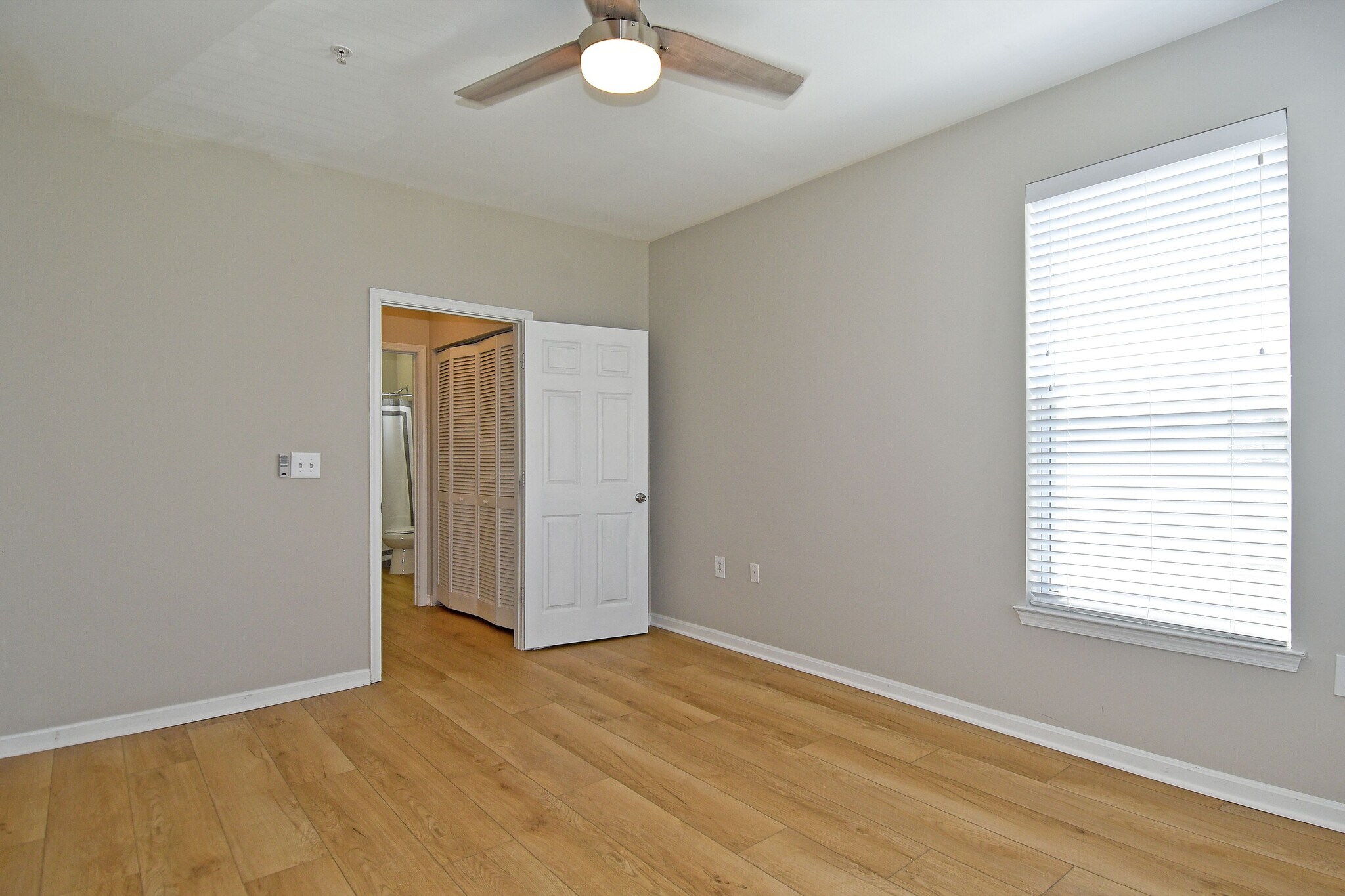 Building Photo - 11349 Aristotle Dr