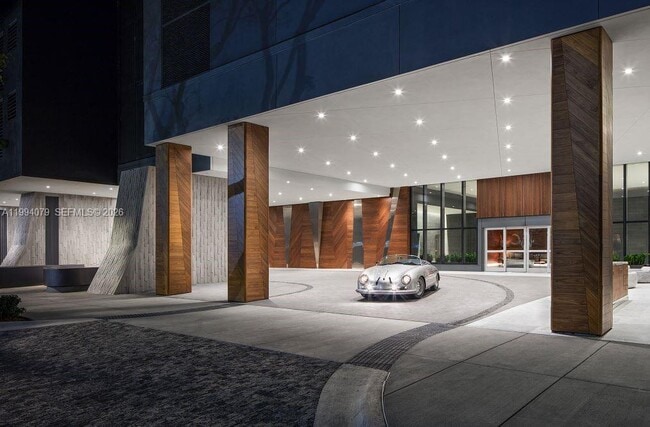 Building Photo - 68 SE 6th St