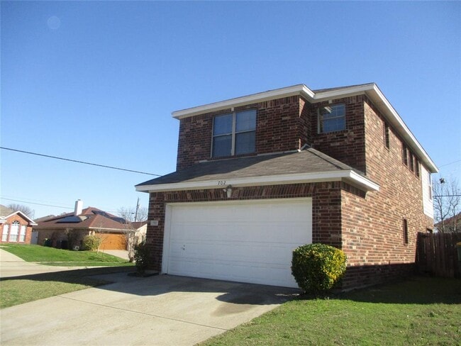 Building Photo - 702 Nelson Dr