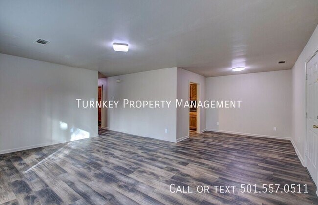 Building Photo - 5557 Springvale Rd