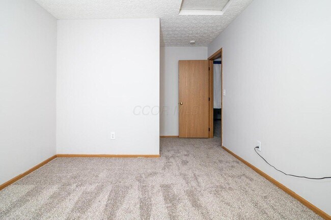 Building Photo - 1562 Sargas St