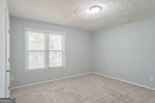 Building Photo - 5355 Forest Downs Cir