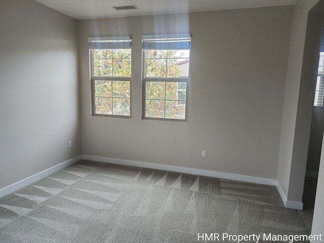 Building Photo - 2 Story Home 3 bedroom 2.5 bath in Glendora