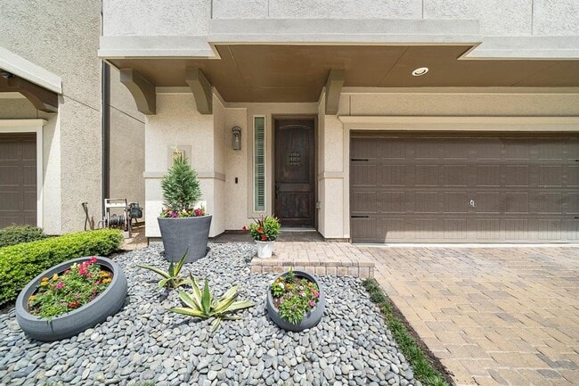 Building Photo - 10812 Kyler Oaks Pl