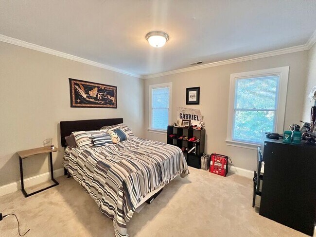 Building Photo - 9105 Kirkhill Dr