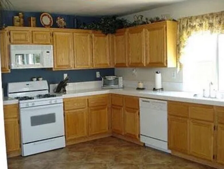 Building Photo - 5924 Bailey Ct