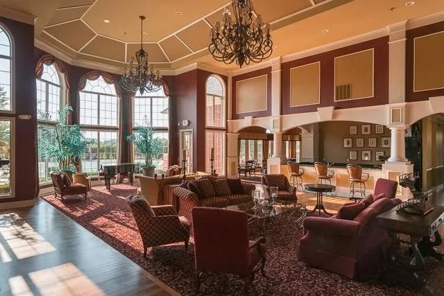 Building Photo - 1622 Commodore Cir