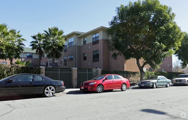 Building Photo - Ahepa 302 Apartments