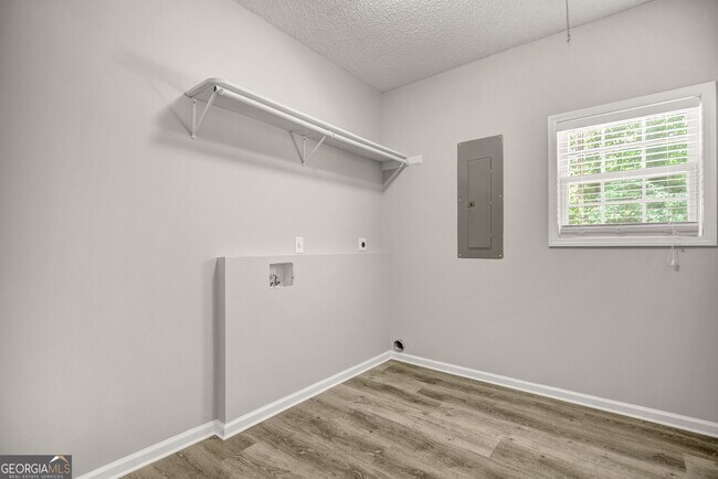 Building Photo - 120 Cannongate Trace