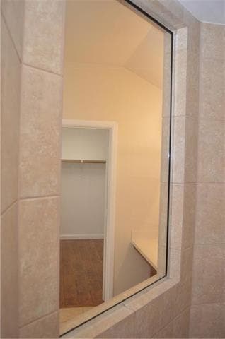 Building Photo - 544 Braewick Dr