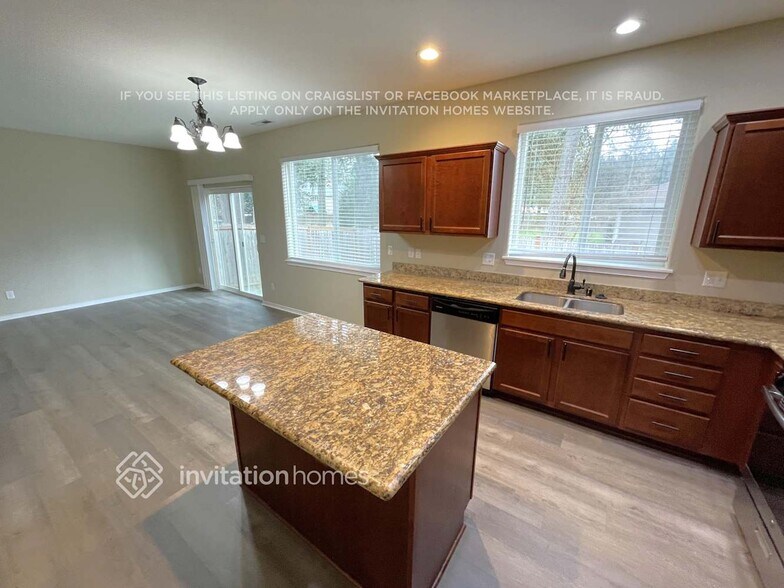 Building Photo - 18133 76th Ave E