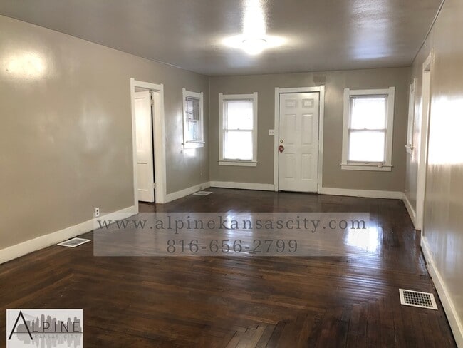 Building Photo - Cute Home in Excelsior Springs